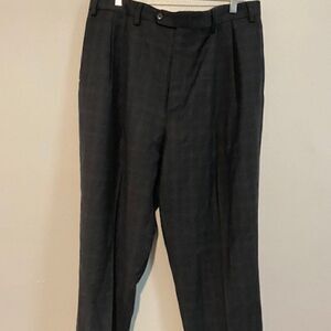 Turnbury Gray/Tan stripe Pleated front with cuffs Wool slacks, size 36/34